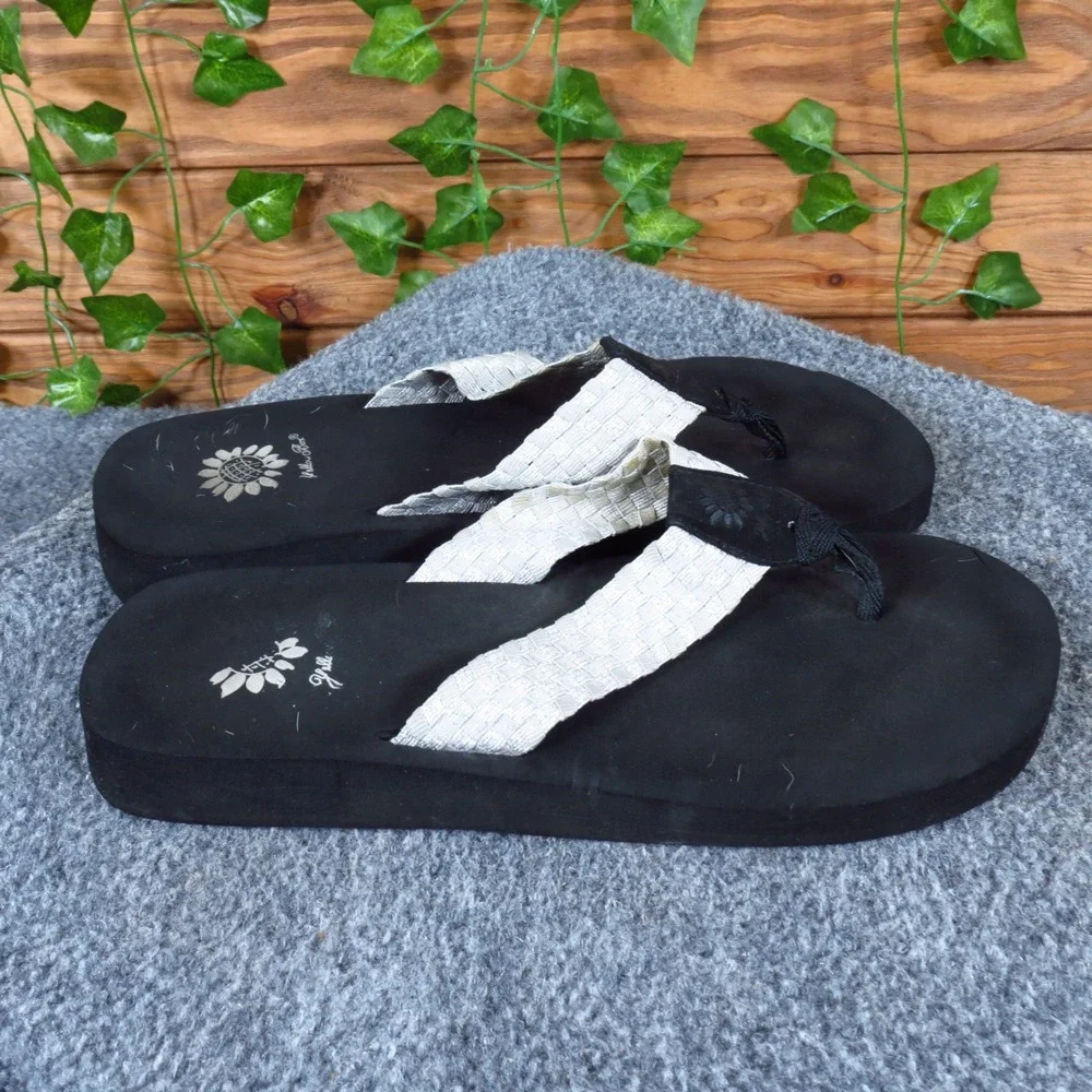 Yellow Box Soleil Women Flip Flop Size 8.5 Casual Summer Platform Black Silver - Picture 3 of 6